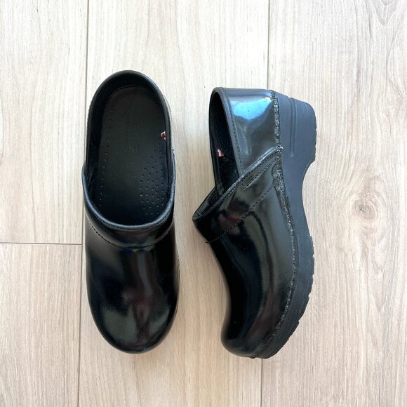 SANITA Black Patent Leather Danish Clogs Size 39 - Picture 1 of 6
